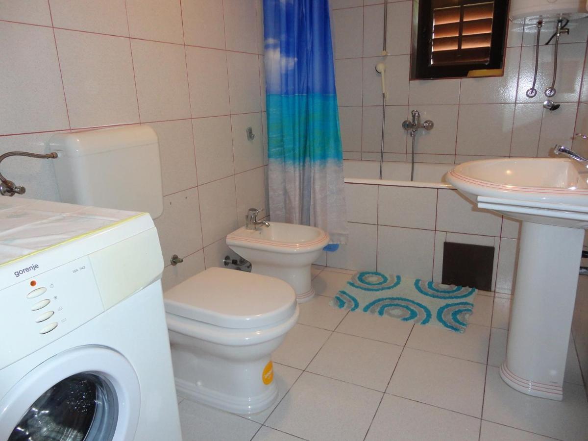 Apartman Lucijan Marusici  المظهر الخارجي الصورة